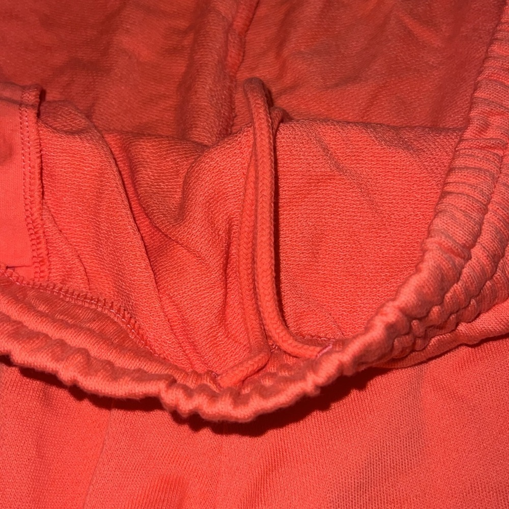 Old Navy extra high waisted sweat shorts - Picture 4 of 6
